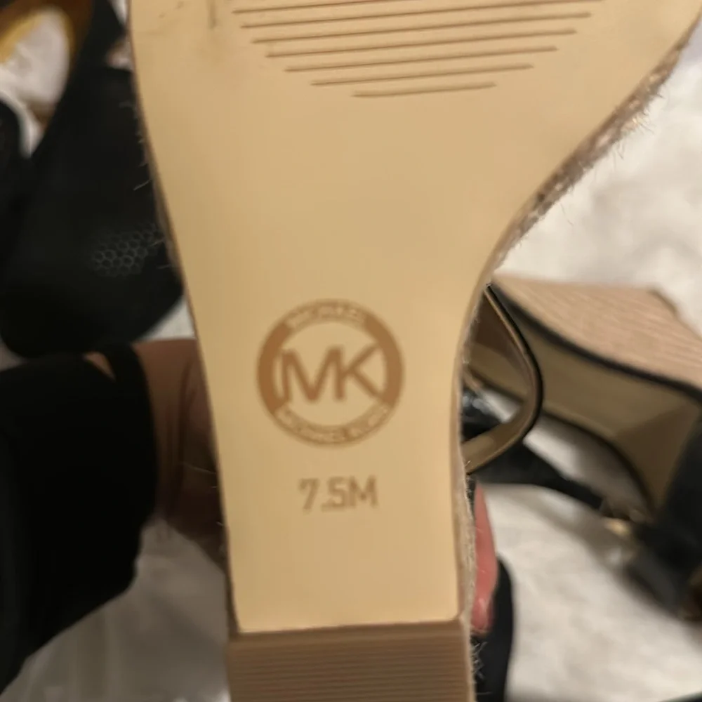 Michael kors high heels wedge sandals - Picture 4 of 5